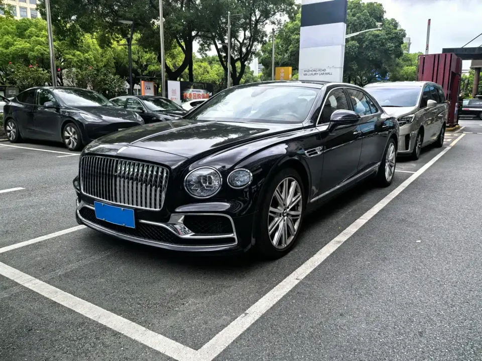 Bentley Flying Spur 4.0T V8 Standard 2024
