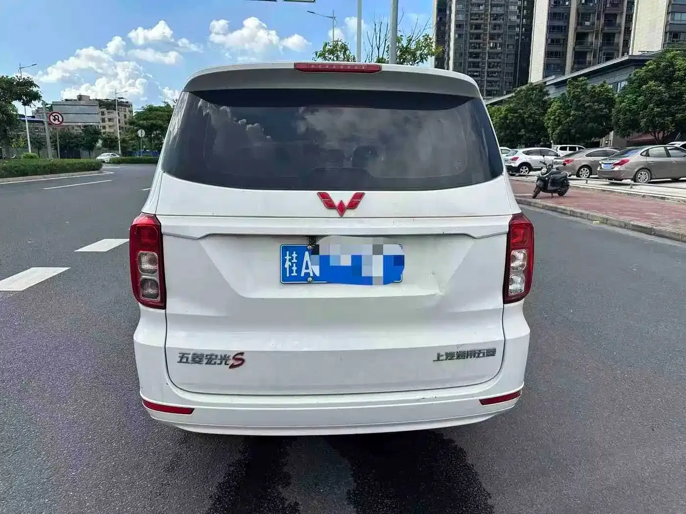 Wuling Motors Wuling Hongguang 1.5L S Standard LAR 2024 — фото 7