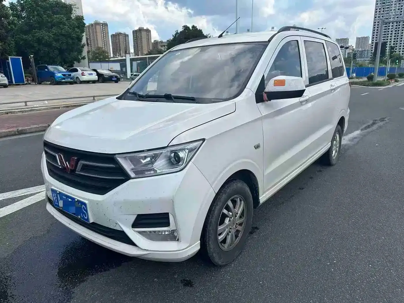 Wuling Motors Wuling Hongguang 1.5L S Standard LAR 2024