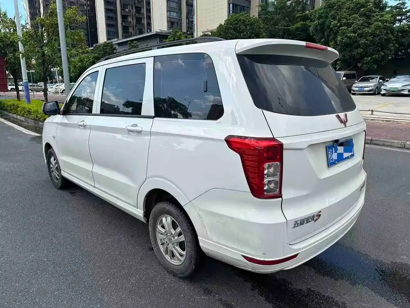 Wuling Motors Wuling Hongguang 1.5L S Standard LAR 2024 — фото 9