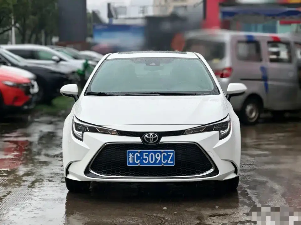 Toyota Levin Dual Engine 1.8H E-CVT Luxury Edition 2022