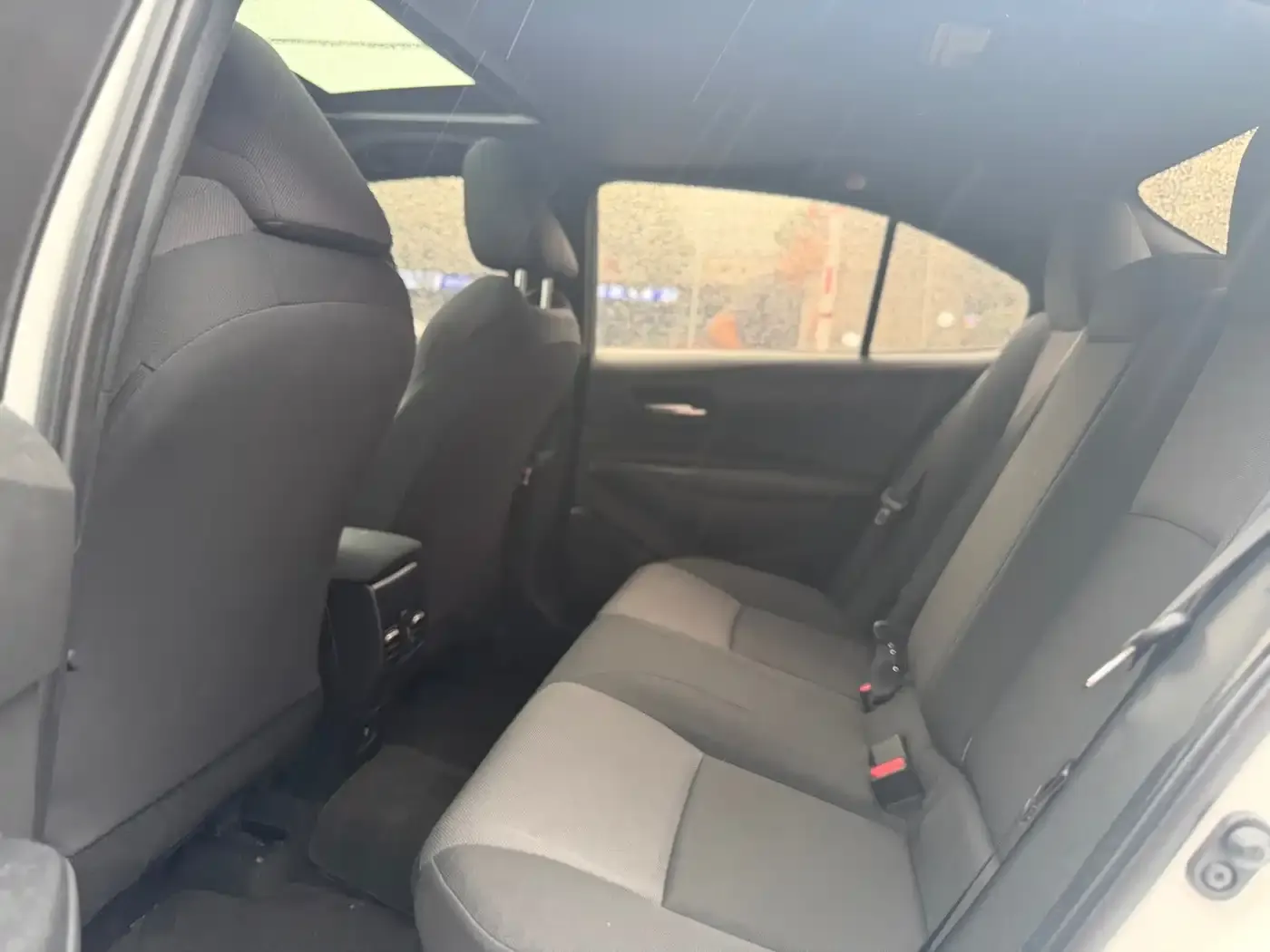 Toyota Levin Dual Engine 1.8H E-CVT Luxury Edition 2022 — фото 6