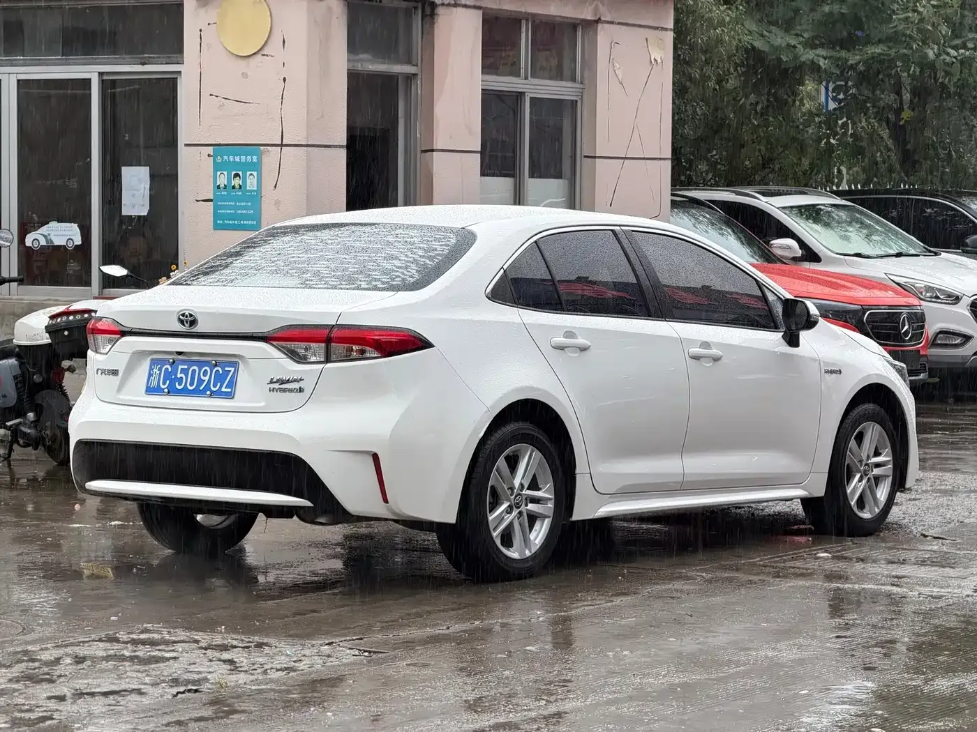Toyota Levin Dual Engine 1.8H E-CVT Luxury Edition 2022 — фото 11