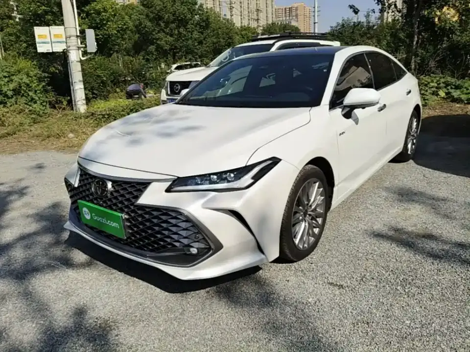 Toyota Avalon Model Hybrid 2.5L XLE Prestige Edition 2025