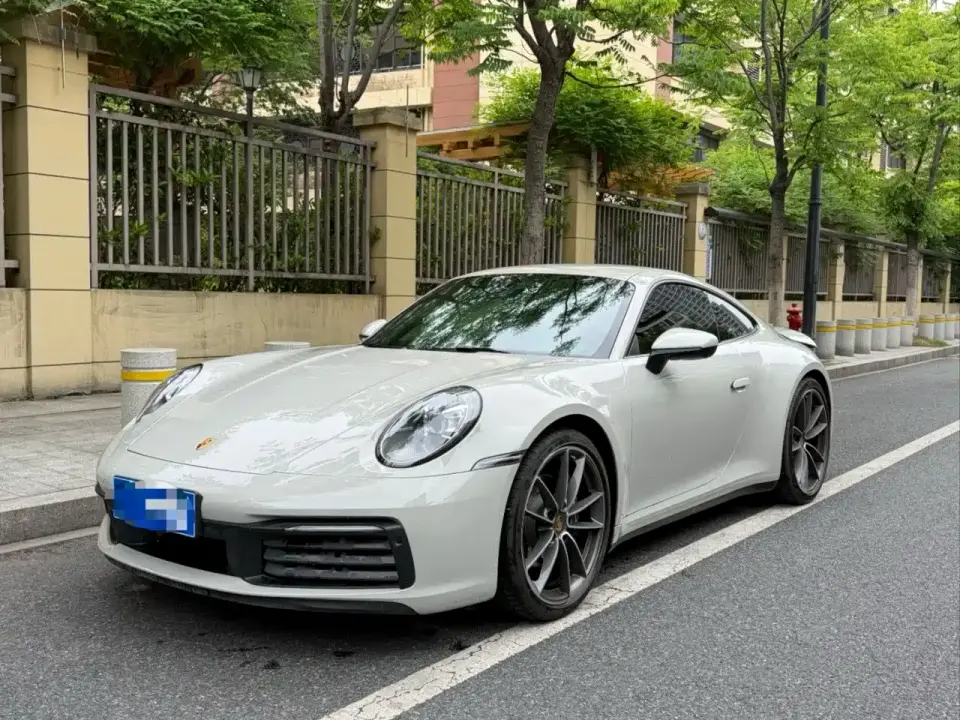 Porsche 911 Carrera 3.0T 2021