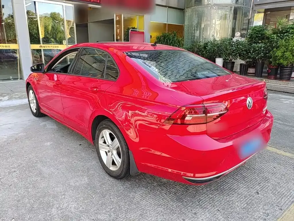 Volkswagen Lamando 230TSI DSG Trend Edition China V 2019 — фото 5