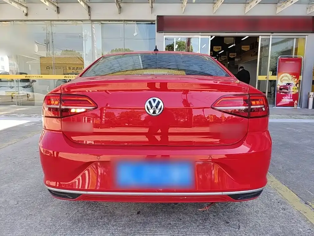 Volkswagen Lamando 230TSI DSG Trend Edition China V 2019 — фото 6