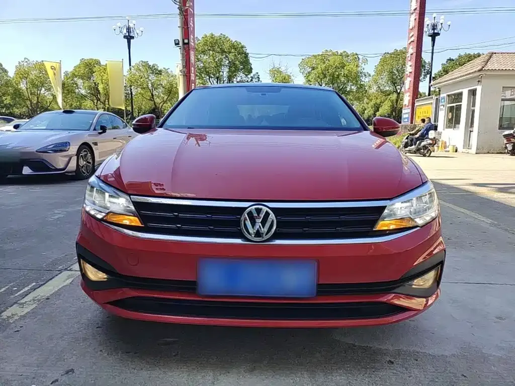 Volkswagen Lamando 230TSI DSG Trend Edition China V 2019 — фото 3