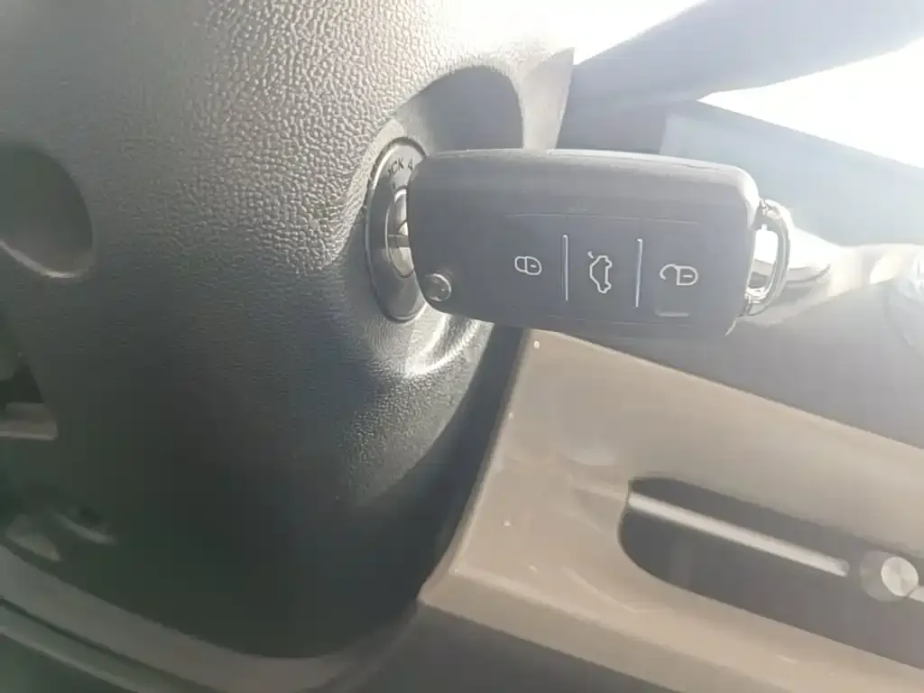 Wuling Motors Wuling Bingo Model 203km Lite Enjoyment Edition 2023 — фото 9