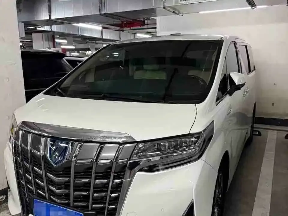 Toyota Alphard Hybrid 2.5L Luxury Edition 2023