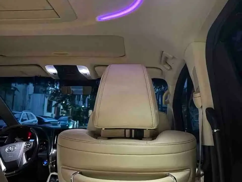 Toyota Alphard Hybrid 2.5L Luxury Edition 2020 — фото 9