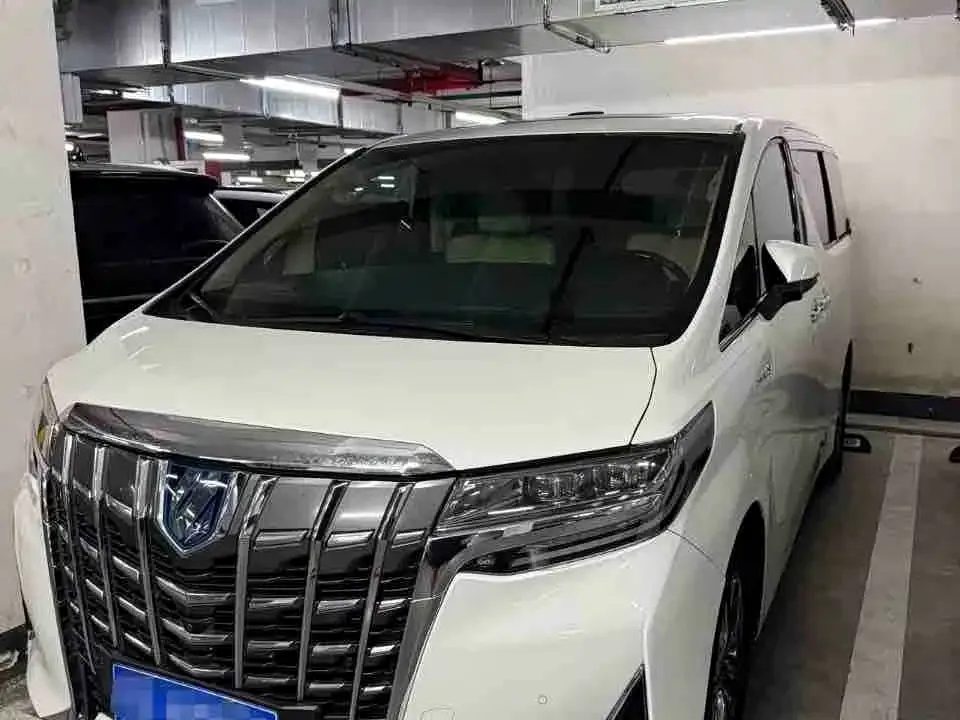 Toyota Alphard Hybrid 2.5L Luxury Edition 2020