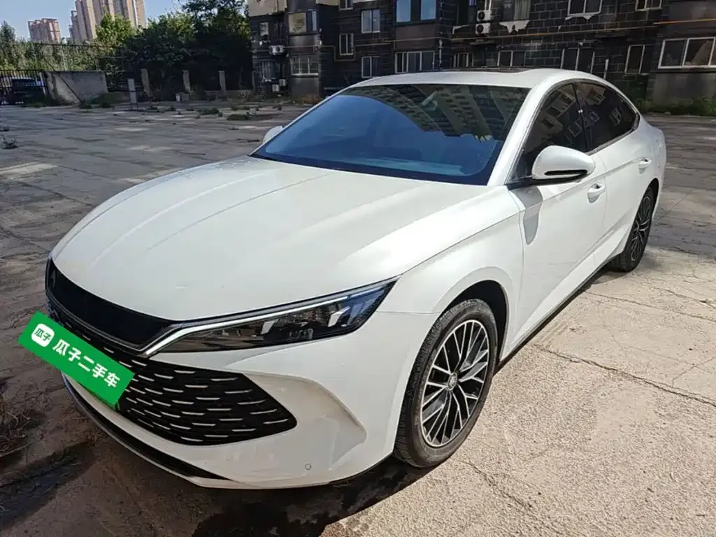 BYD Qin L DM-i 120KM Excellence Model 2024 — фото 2
