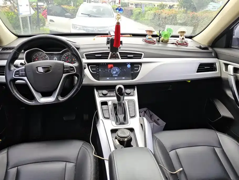 Geely Boyue 1.8TD Automatic 2WD Smart Elegance Edition 2019 — фото 12