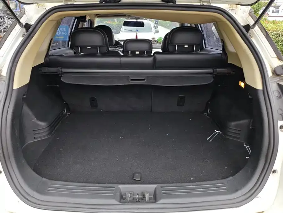 Geely Boyue 1.8TD Automatic 2WD Smart Elegance Edition 2019 — фото 4