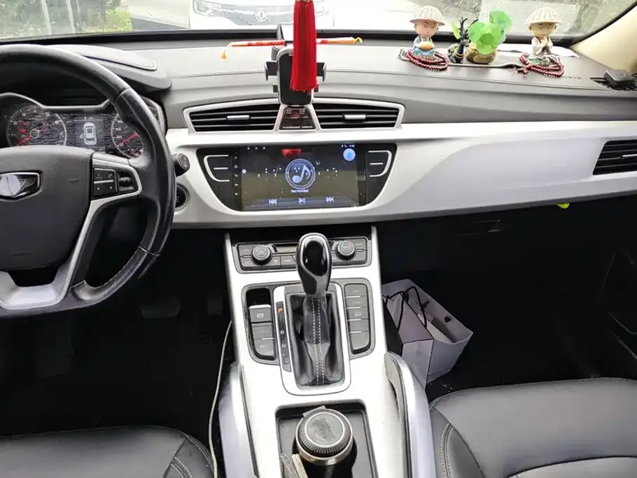 Geely Boyue 1.8TD Automatic 2WD Smart Elegance Edition 2019 — фото 13