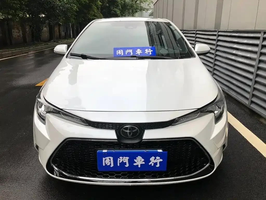 Toyota Levin 185T CVT Luxury Edition 2021 — фото 2