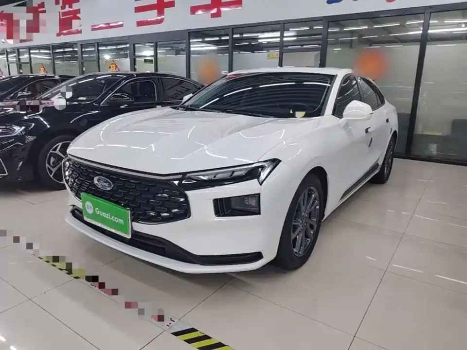 Ford Mondeo 2.0T EcoBoost Luxury 2025