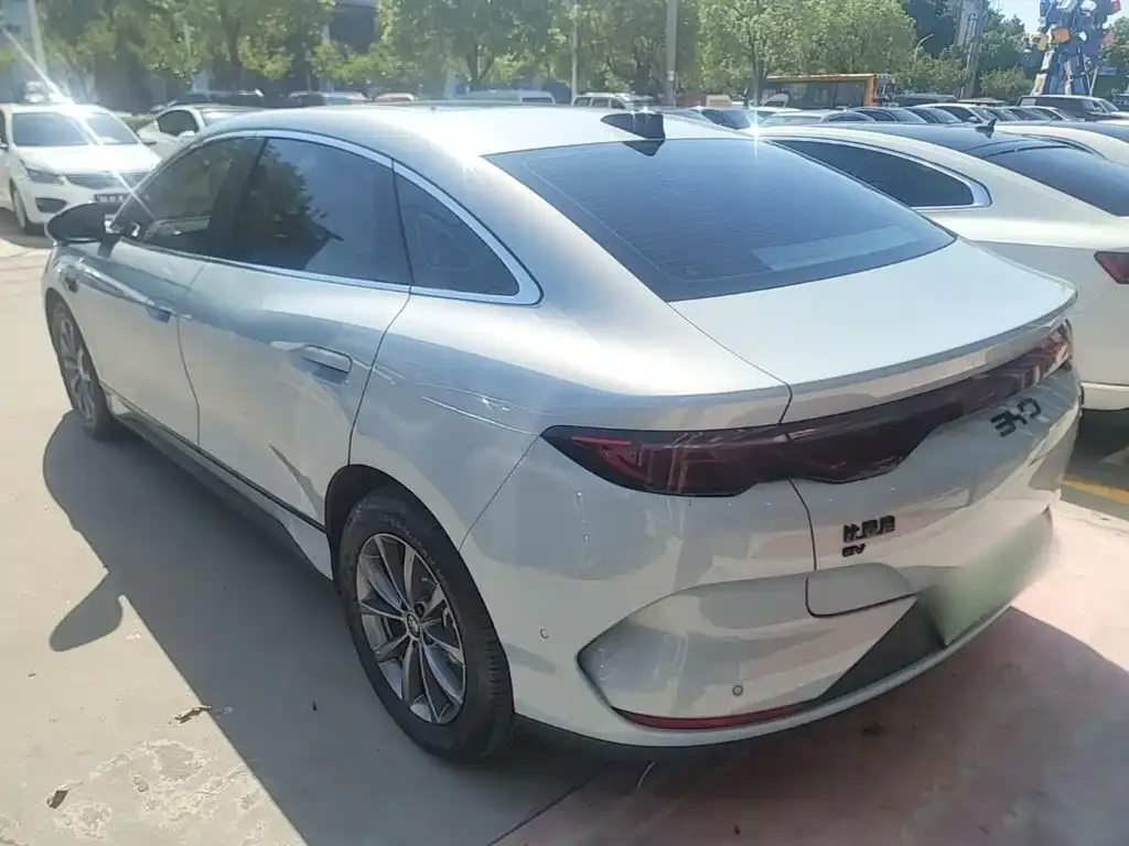 BYD Qin L EV 545KM Superior 2025 — фото 5