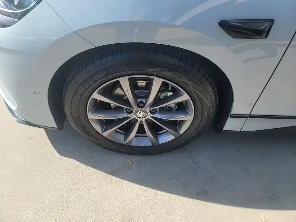 BYD Qin L EV 545KM Superior 2025 — фото 23