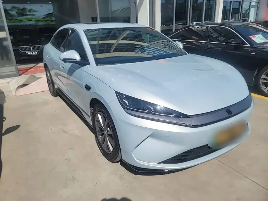 BYD Qin L EV 545KM Superior 2025 — фото 4