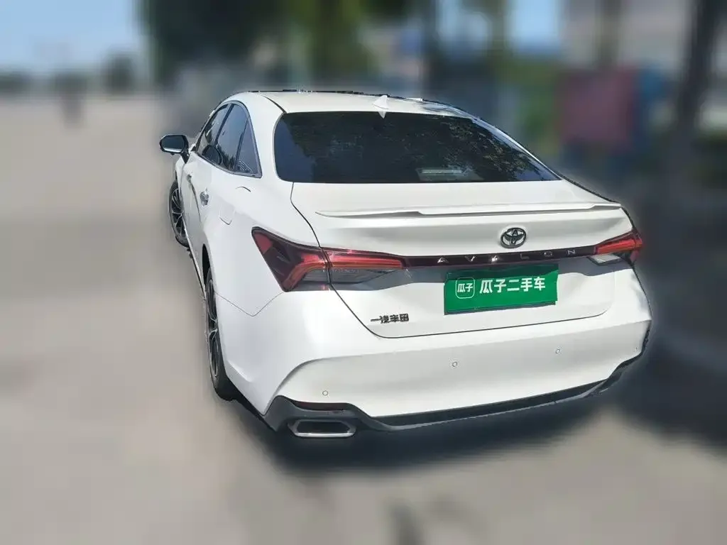 Toyota Avalon 2.5L Luxury Edition 2022 — фото 25