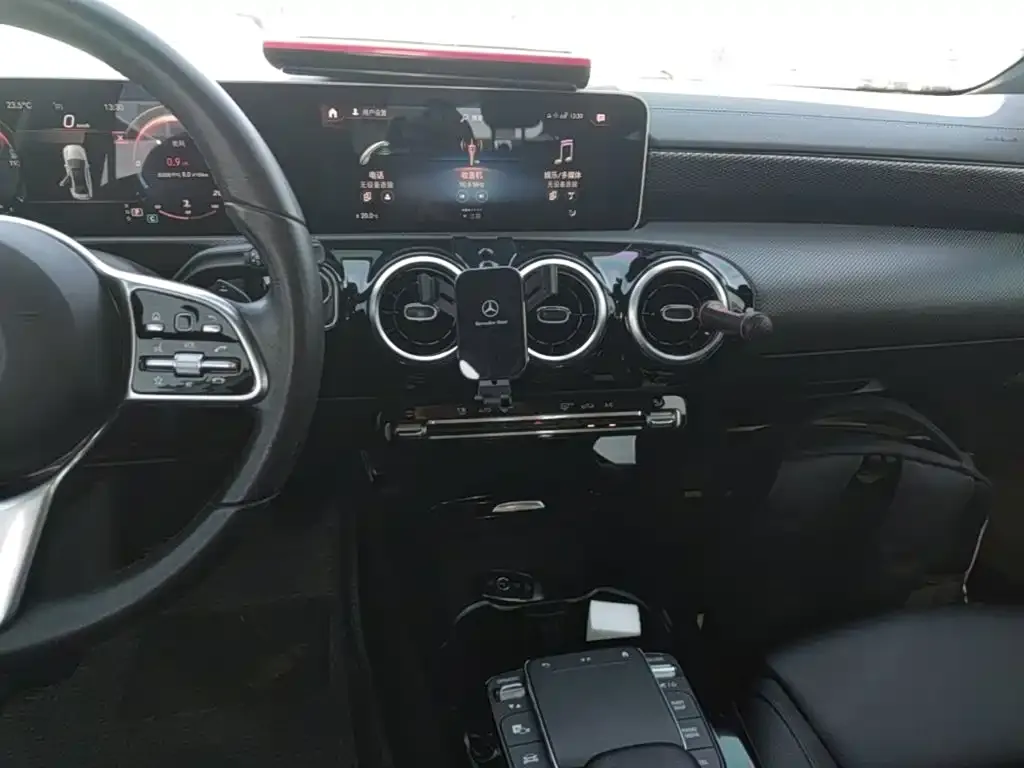 Mercedes-Benz A-Class Facelift A 200 L Sport Sedan Dynamic 2020 — фото 13