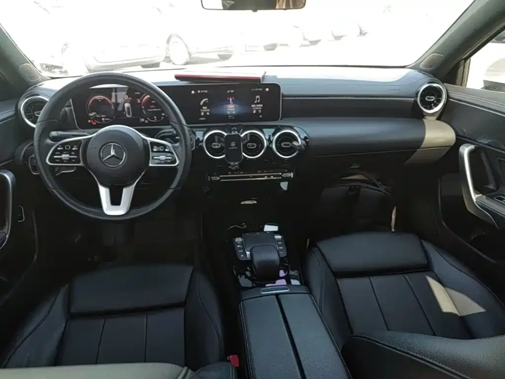 Mercedes-Benz A-Class Facelift A 200 L Sport Sedan Dynamic 2020 — фото 10