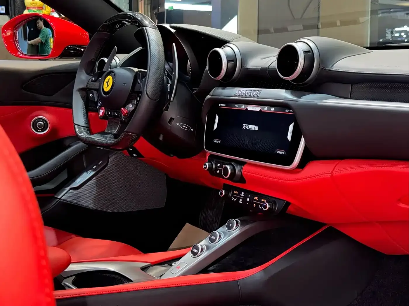 Ferrari Portofino Model 3.9T M 2023 — фото 8
