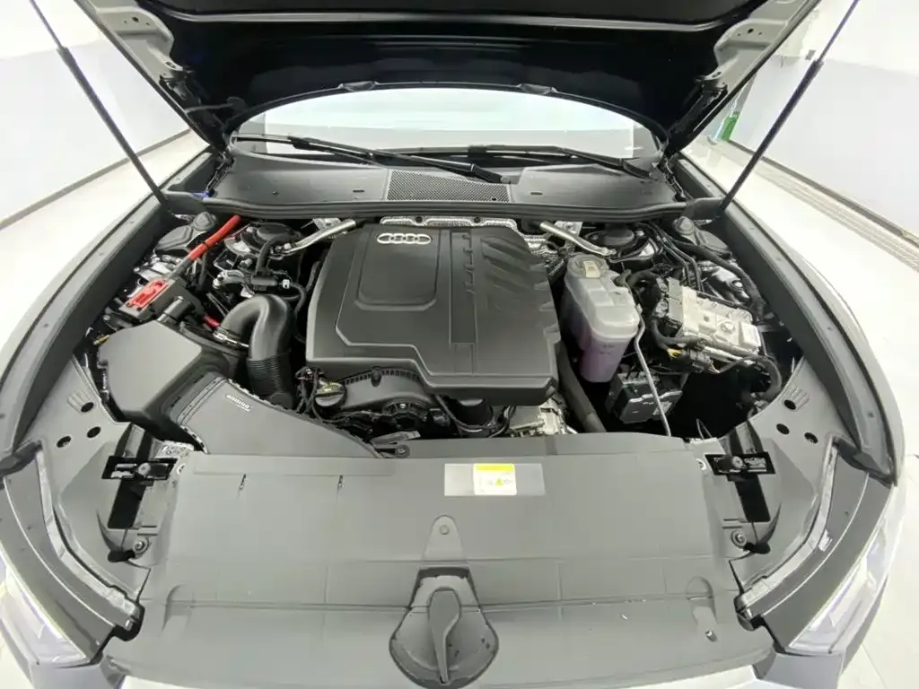 Audi A6L 45 TFSI Premium Dynamic 2024 — фото 12