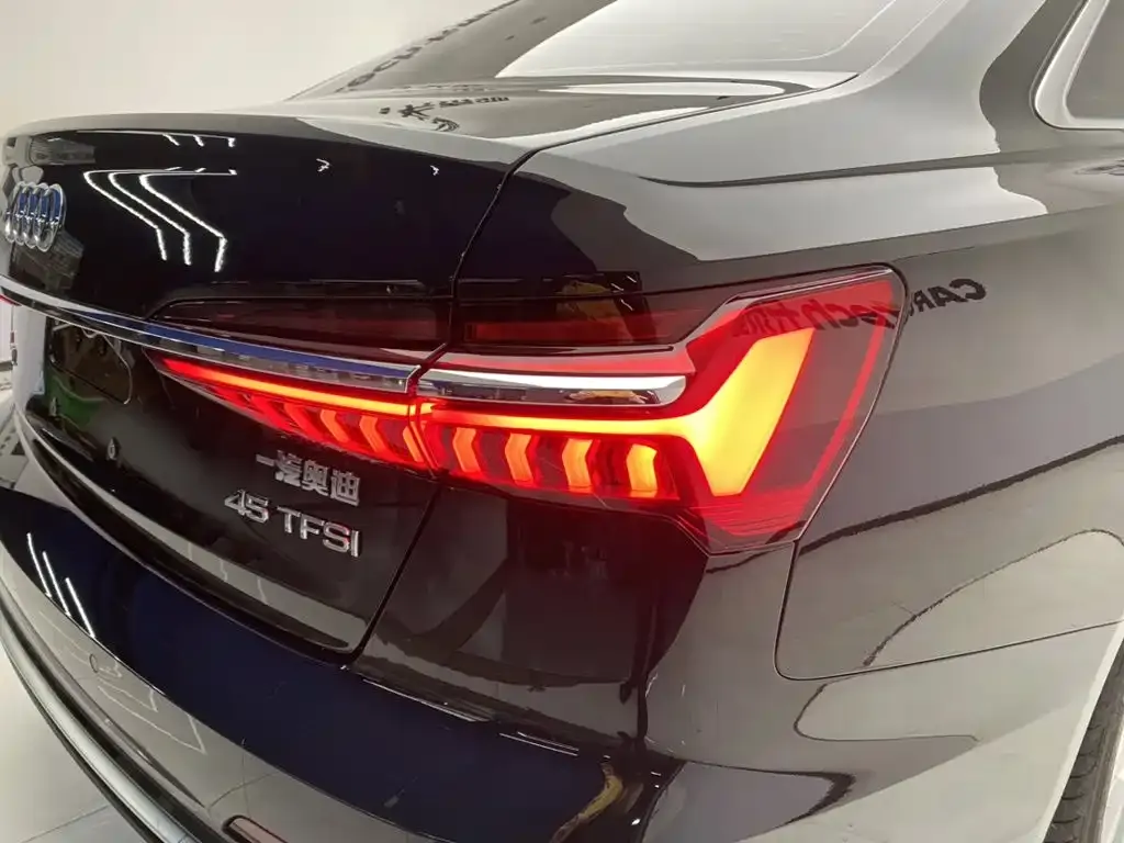 Audi A6L 45 TFSI Premium Dynamic 2024 — фото 10
