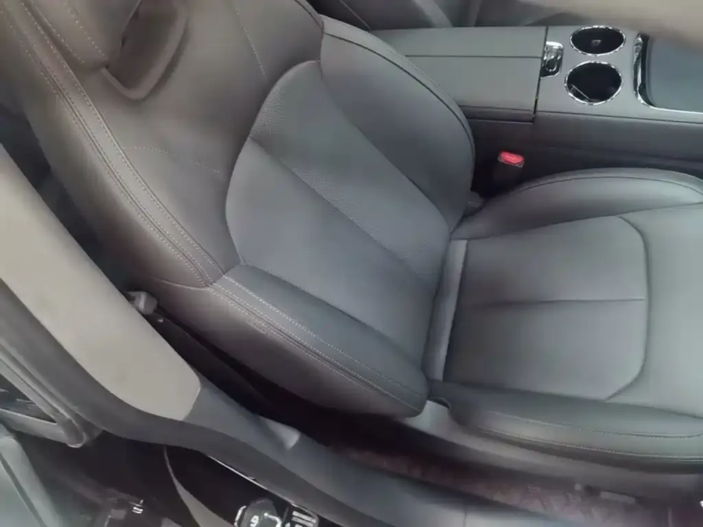 Leapmotor C01 630 AWD Performance Edition 2023 — фото 25