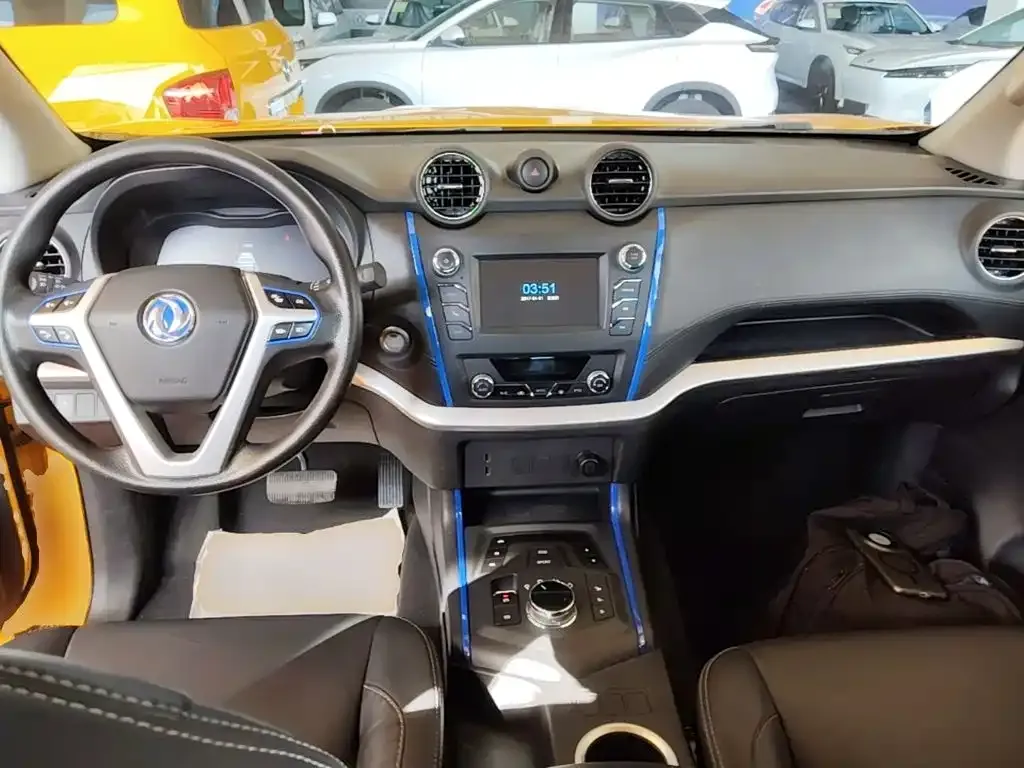 Dongfeng Rich 6 New Energy Palasso Van Standard Edition 320km 2021 — фото 10