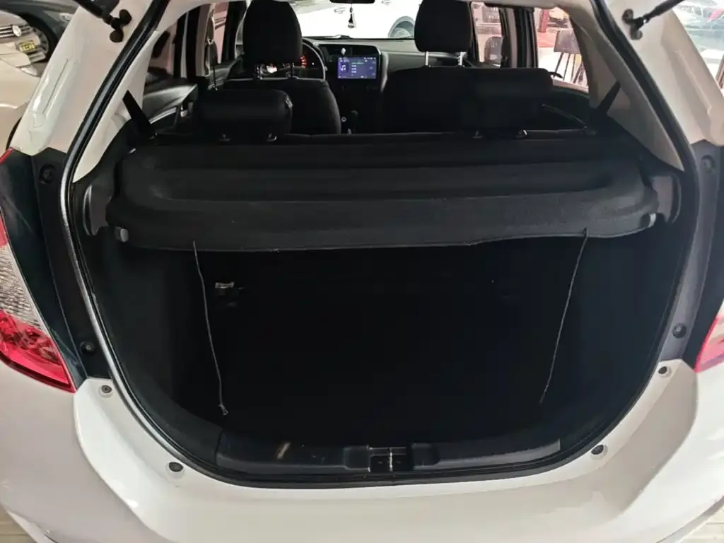 Honda Fit 1.5L CVT Comfort Edition 2019 — фото 19