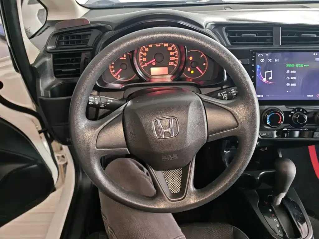 Honda Fit 1.5L CVT Comfort Edition 2019 — фото 11