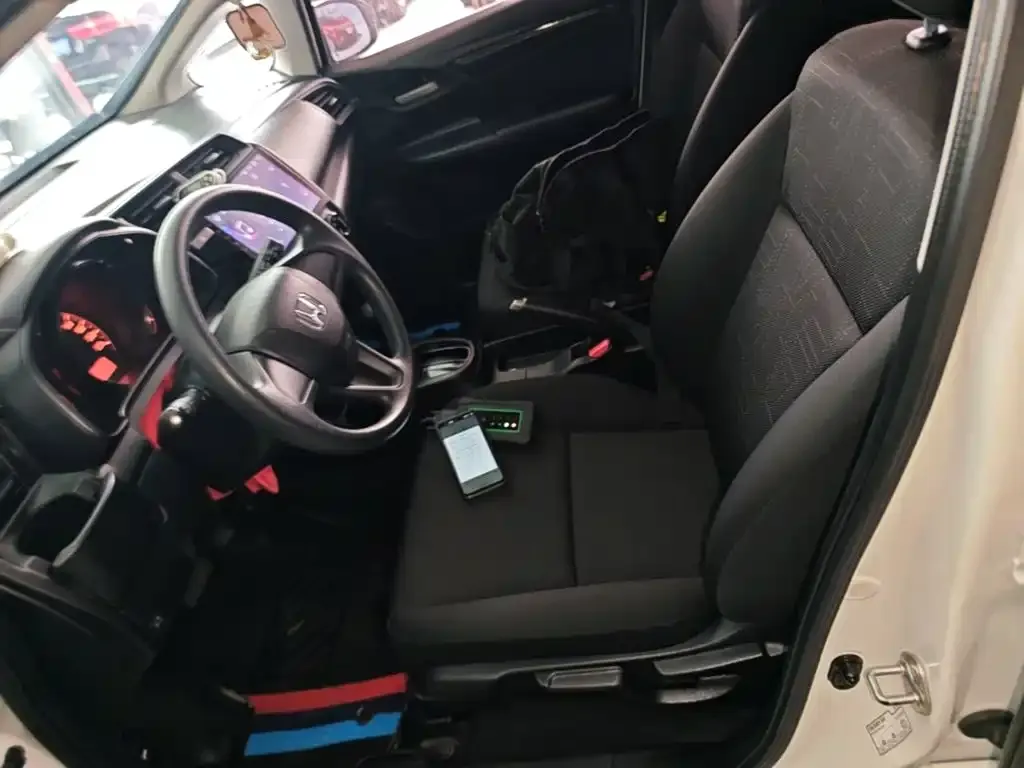 Honda Fit 1.5L CVT Comfort Edition 2019 — фото 15