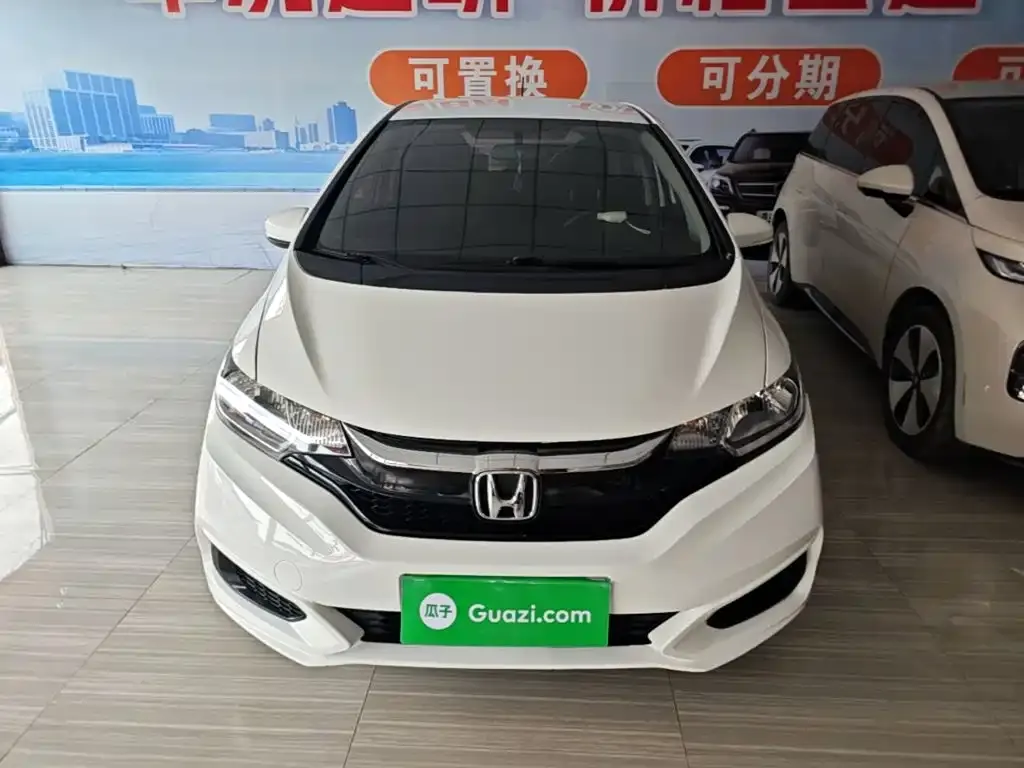Honda Fit 1.5L CVT Comfort Edition 2019 — фото 3