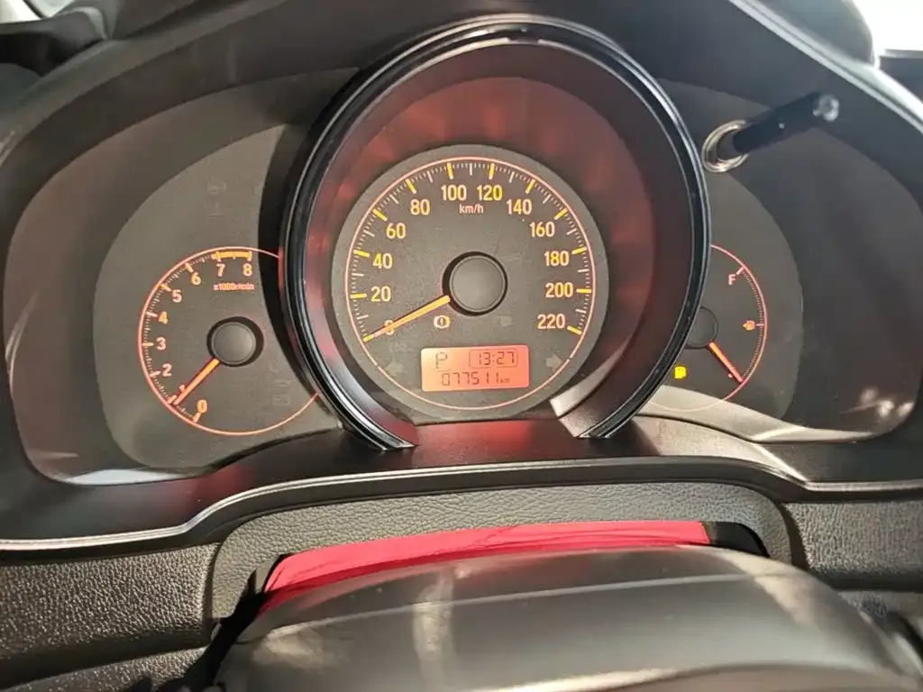 Honda Fit 1.5L CVT Comfort Edition 2019 — фото 12
