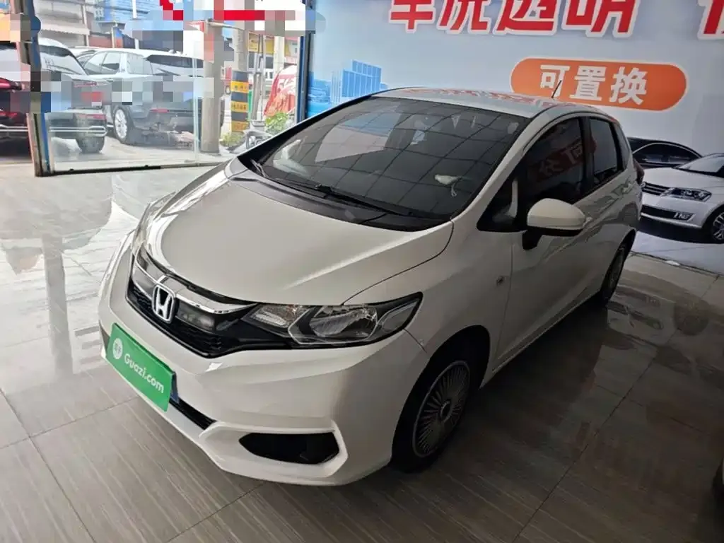Honda Fit 1.5L CVT Comfort Edition 2019 — фото 2