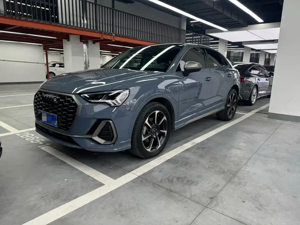 Audi Q3 Sportback Model 40 TFSI RS Kit Speed Edition 2022
