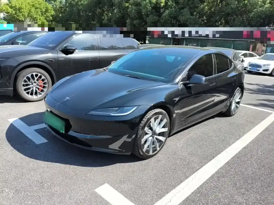 Tesla Model 3 Model Rear-Wheel Drive Edition 2025