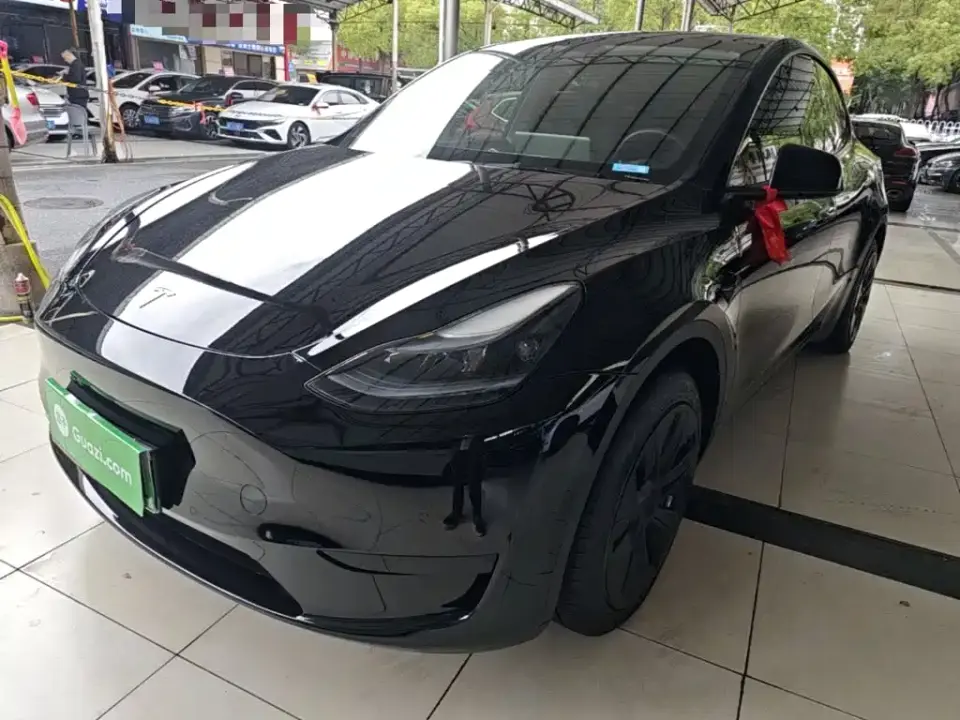 Tesla Model Y Facelift Rear-Wheel Drive Version 2023