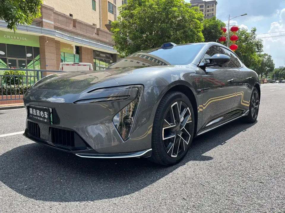 Avatr 06 Ultra Pure Electric Edition 2025
