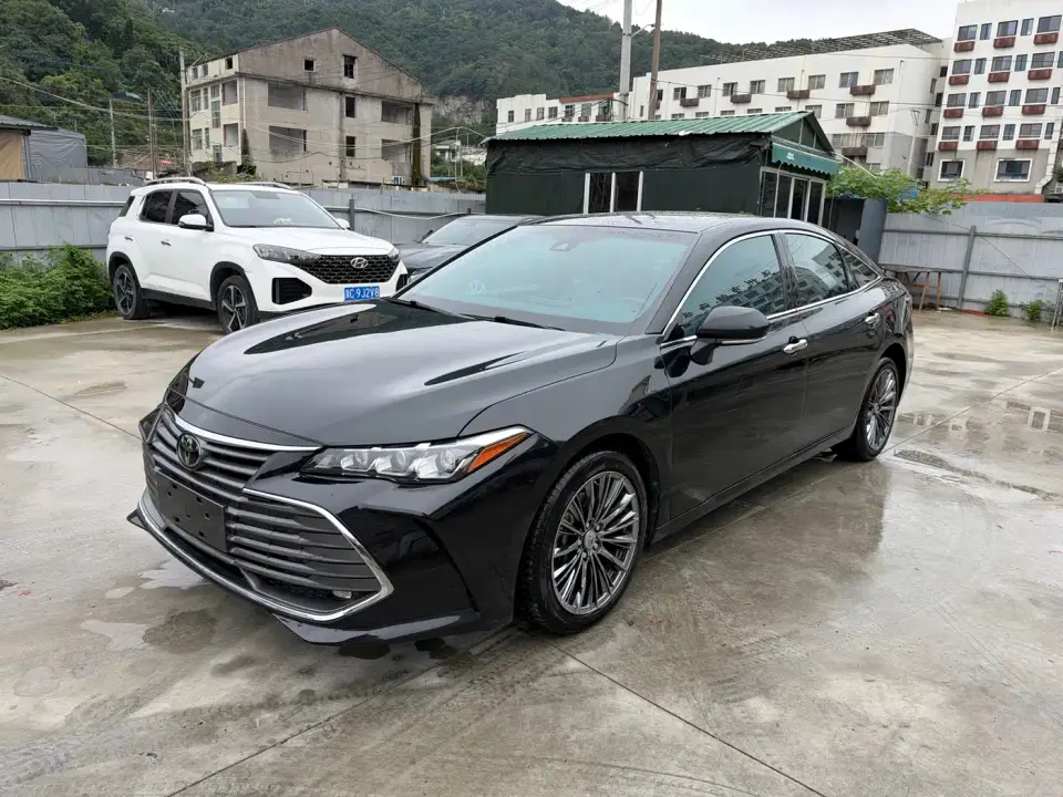 Toyota Avalon 2.0L Luxury Edition 2022