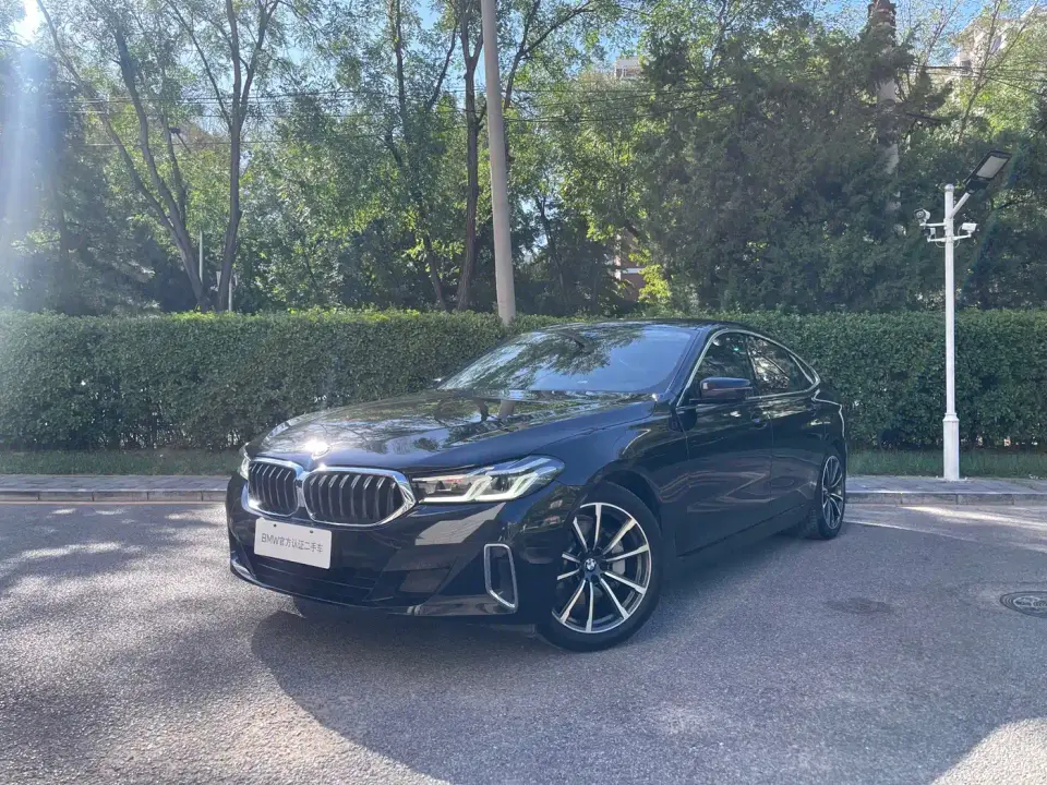 BMW 6 Series GT Model 630i Luxury Design Package 2023