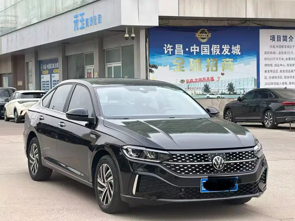 Volkswagen Lavida Model 300TSI DSG Starlight Leading Edition 2025