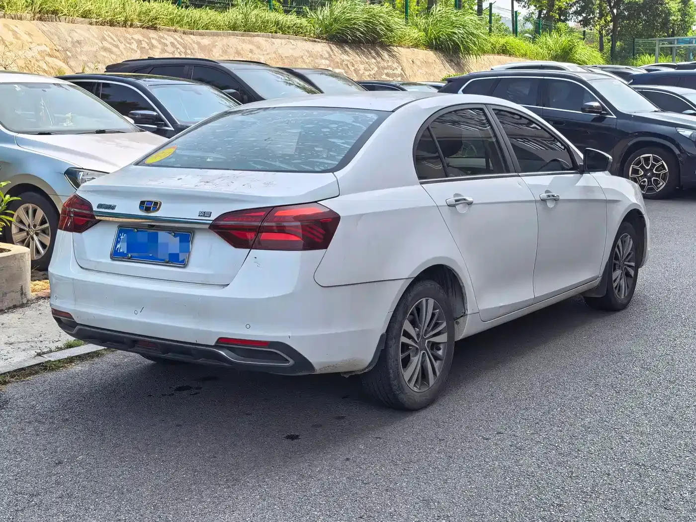 Geely Emgrand 1.5L Manual Upward Internet Version 2019 — фото 9