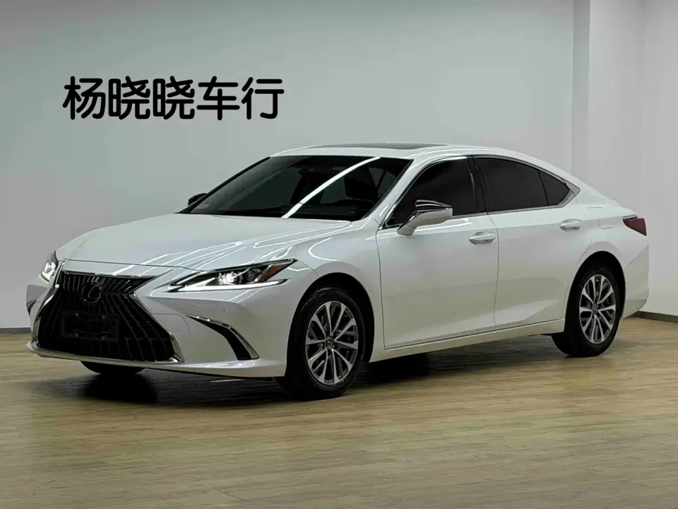 Lexus ES 200 Excellence Edition 2022