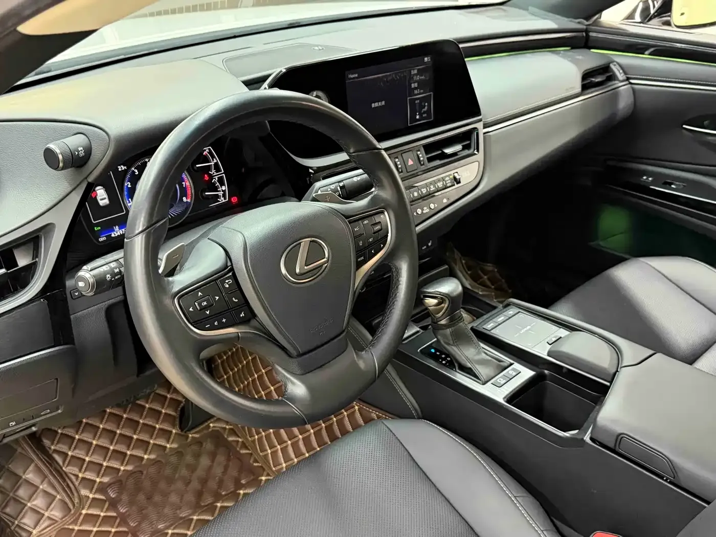 Lexus ES 200 Excellence Edition 2022 — фото 11