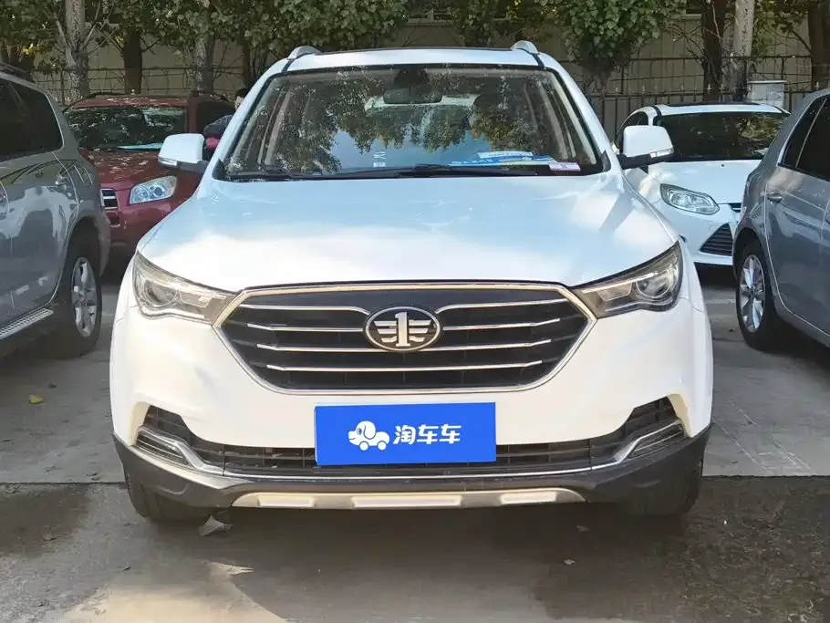 Besturn X40 1.6L Auto Luxury Type China V 2020 — фото 2